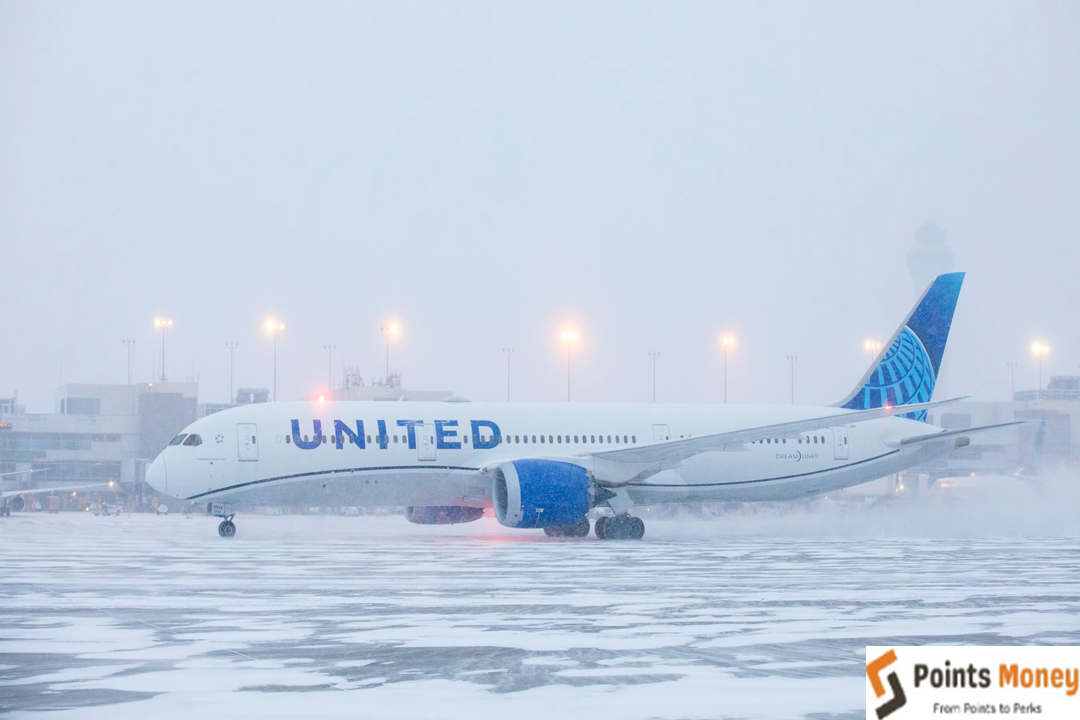 United Airlines Launches North Pole Fantasy Flights