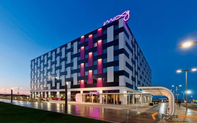 Moxy Hotels Rewards Program
